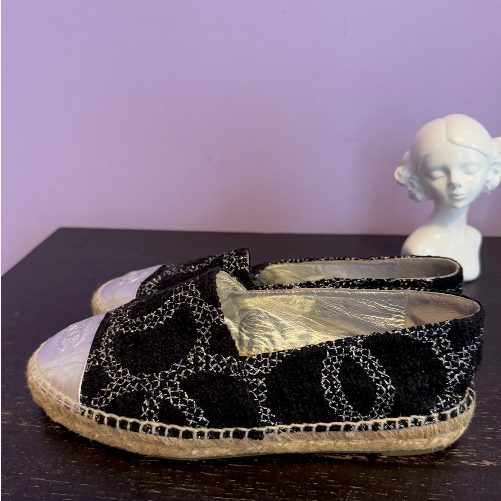 Chanel black tweed silver mettalic cc logo espadrilles - Picture 4 of 15